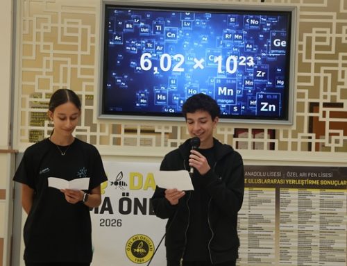 Lise Öğrencilerimizden Birbirinden Renkli Etkinliklerle Mol Günü Kutlaması